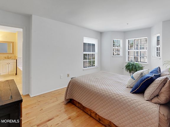 5th image of 4005 Cleveland Street