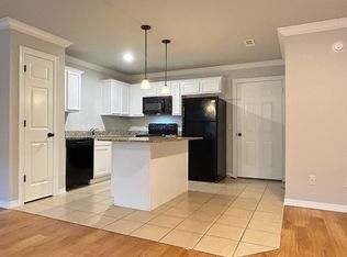 1067 W Malibu St, Fayetteville, AR 72703