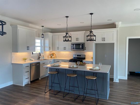 2nd image of 15091 Evans Rd