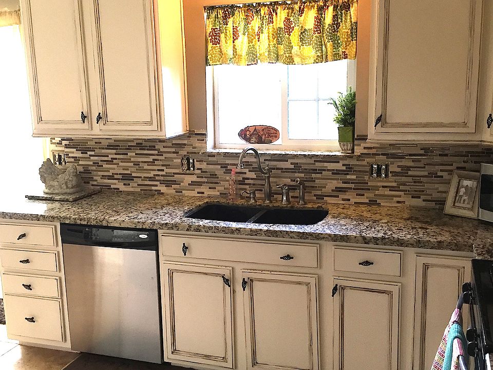 1st image of 9422 S Quail Hollow Dr