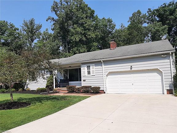 5th image of 10028 Deerfield Ln