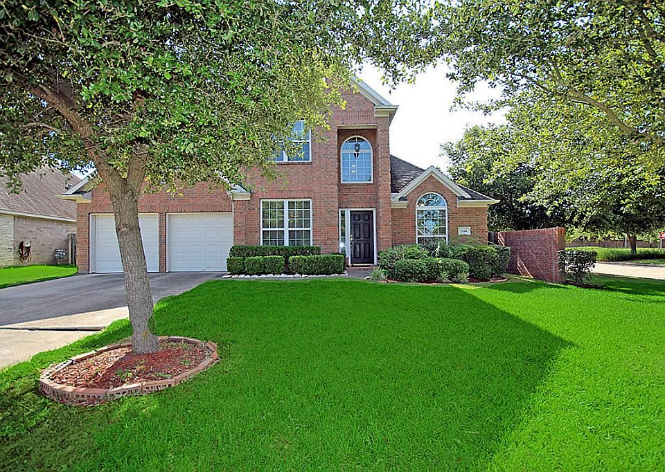 2nd image of 2316 Silver Bay Dr