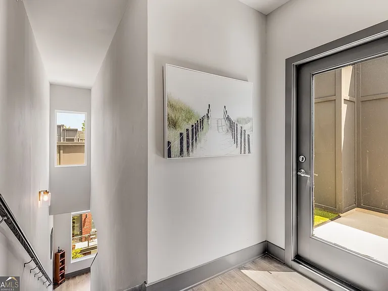 1300 Chelsea Cir NW — Photo 30
