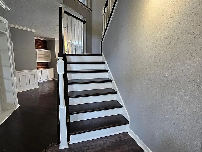 15015 Dawnbrook Dr — Photo 13