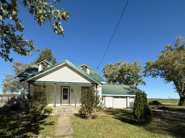 252 E Poplar St, Noble, IL 62868