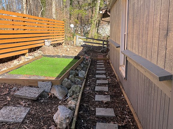 Walkway to Back Deck