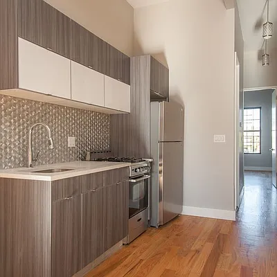 Rented by Nooklyn NYC LLC | media 44