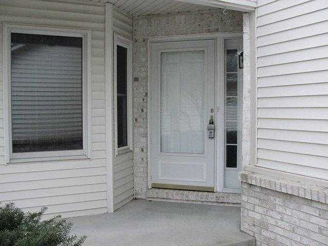 2nd image of 5846 Centennial Rd