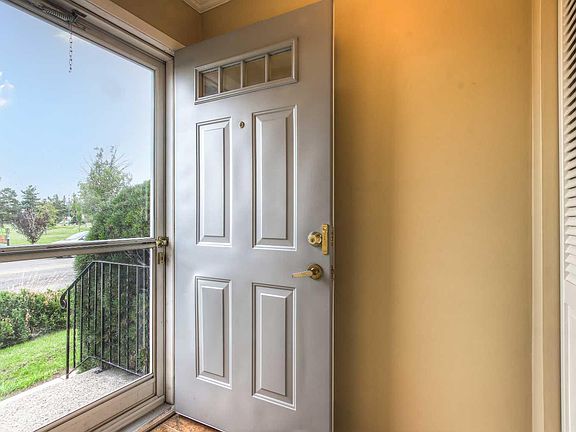 4th image of 3948 Marbank Dr NE