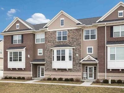 430 3rd Ave APT 2, Coralville, IA, 52241