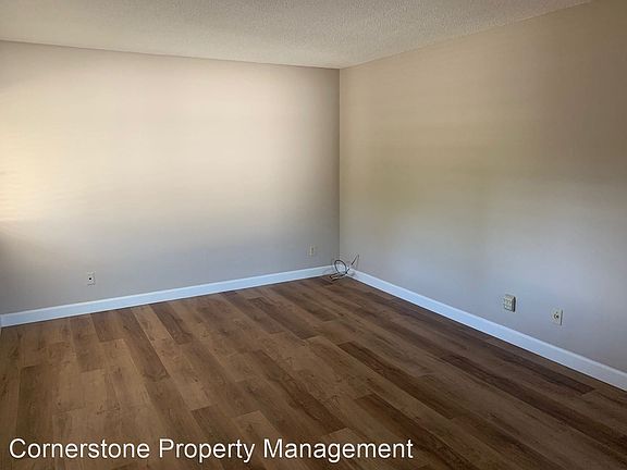 3rd image of 794 Opal Dr APT 5