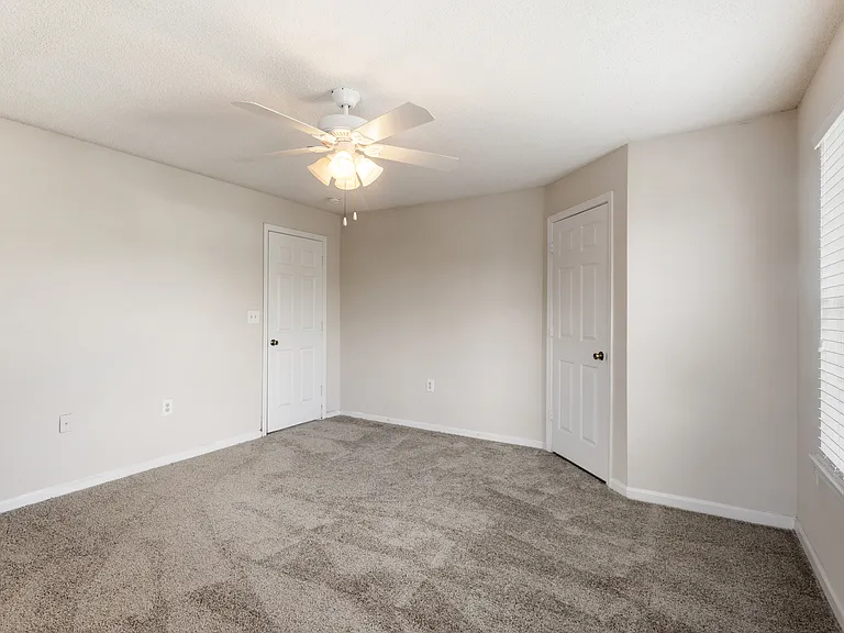 Palm Club Apartment Homes — Photo 19