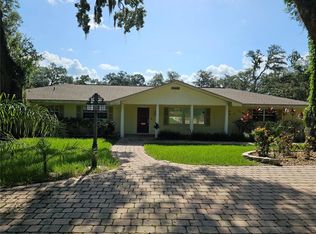1121 Lakewood Dr, Brandon, FL 33510