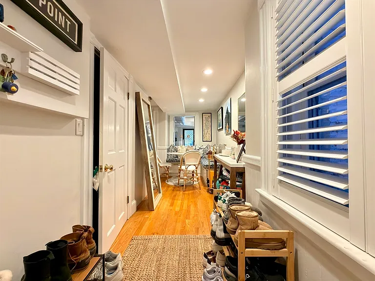 41 Pinckney St #B — Photo 4