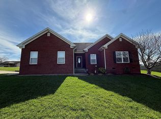 1106 Running Brook Dr, Lawrenceburg, KY 40342