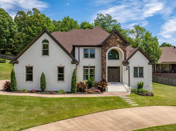 9 Lamarche Ln, Little Rock, AR 72223