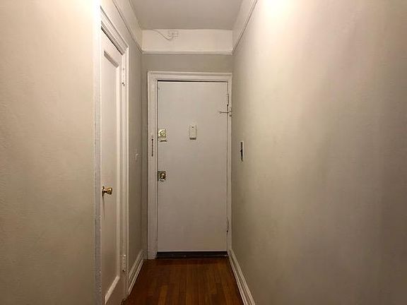 4th image of 241 S Arlington Ave APT 201