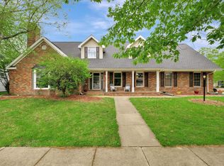2110 Scottsdale Dr, Champaign, IL