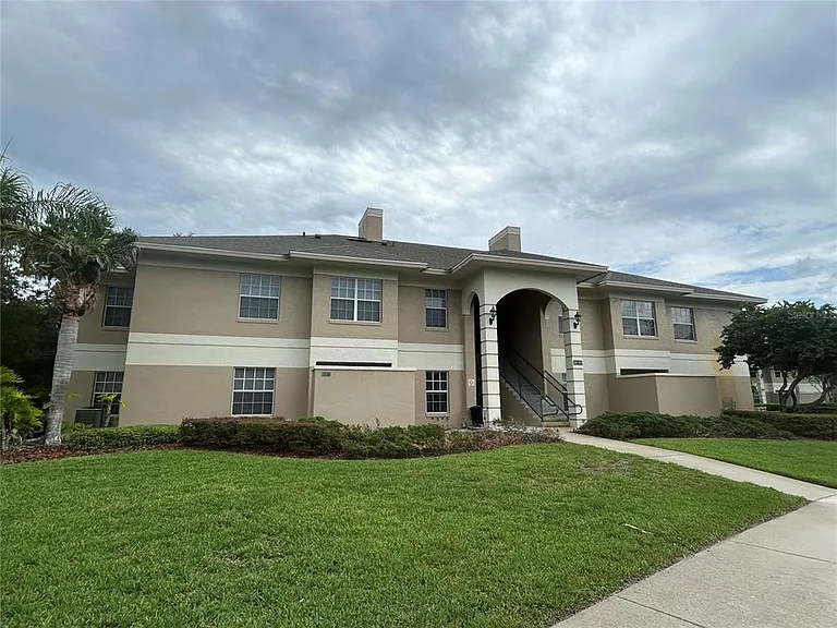 1202 Eagle Pond Dr #1202 — Photo 1