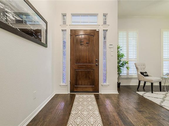 5th image of 11104 New Orleans Dr