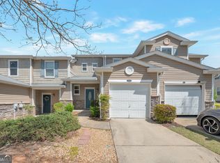 310 Oak Leaf Pl, Acworth, GA 30102