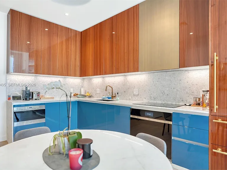 2655 S Bayshore Dr #1805 — Photo 38
