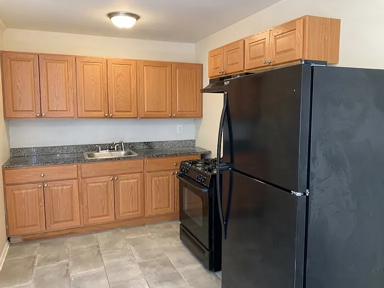 1251 Milton Pl #3C — Photo 2