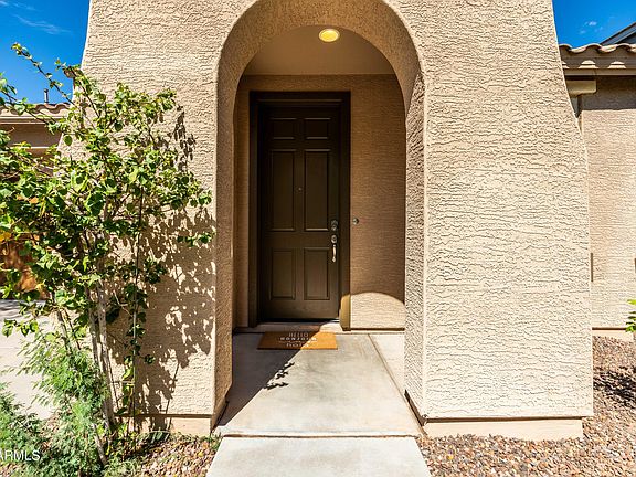 4th image of 3820 S VINEYARD Avenue
