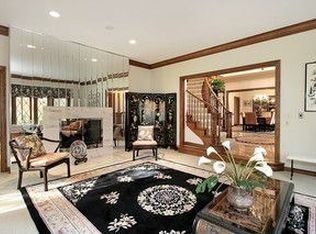 13 Dunsinane Ln, Bannockburn, IL 60015