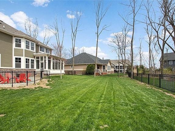 5th image of 16885 Catkins Ct