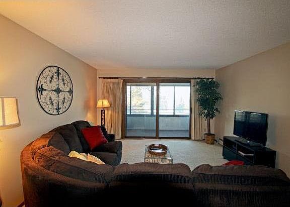 4th image of 4385 Trenton Lane N