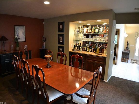3rd image of 8616 Gatewood Dr