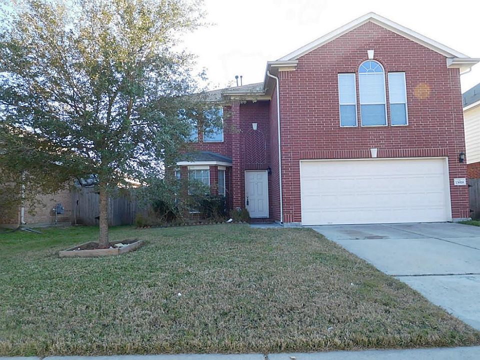 1st image of 13919 Fort Nelson Dr