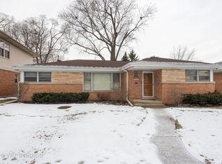 8530 Monticello Ave, Skokie, IL 60076