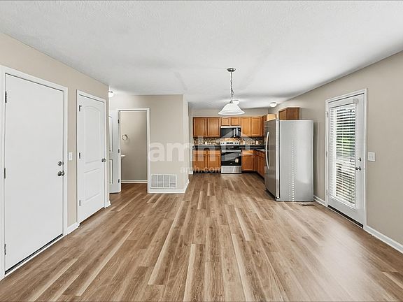 5th image of 170 Shallotte Dr