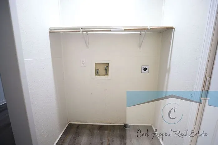 717 Ellis Ave #717 — Photo 9
