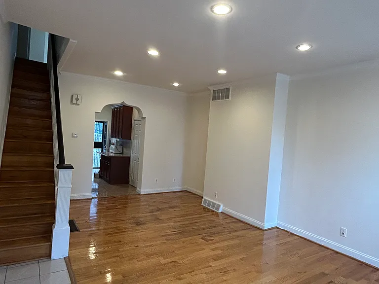 1008 Winton St — Photo 1