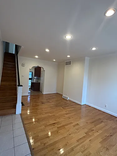 1008 Winton St Photo 1