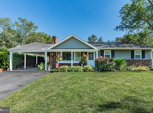 13 Dewalt Dr, Mechanicsburg, PA 17050