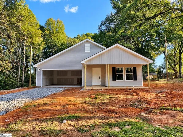 104 Chapman Rd, Fountain Inn, SC 29644