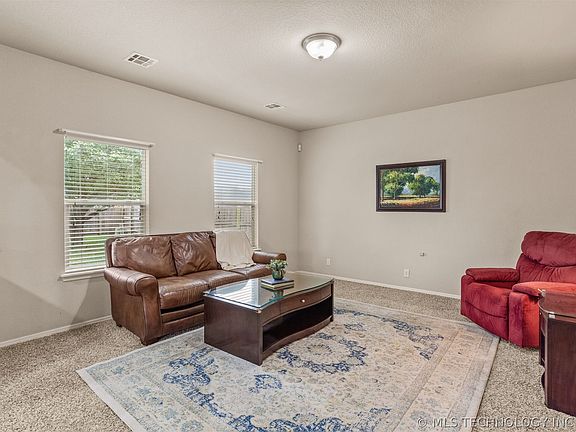 2nd image of 10749 N 153rd East Ave