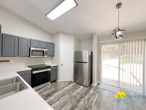 5th image of 203 Cabana Way