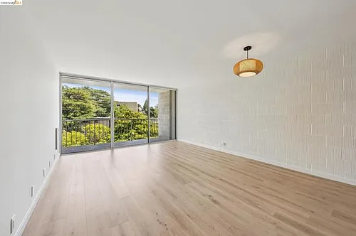 1 Kelton Ct #4K Photo 1 1 Kelton Ct #4K Photo 1