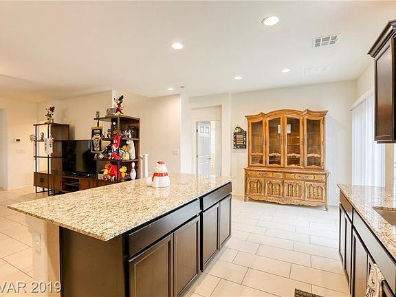 4th image of 9152 Island Wolf Ave