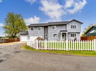 352 E 9th Ave, Junction City, OR 97448
