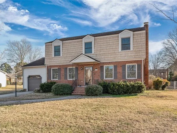 127 Freemoor Dr, Poquoson, VA 23662