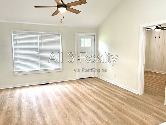 4th image of 204 Bryan St