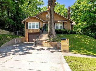 850 27th St, Rock Island, IL