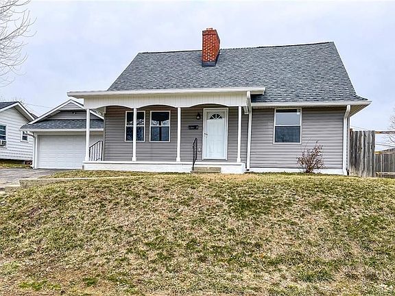 2nd image of 2051 Maplegrove Ave
