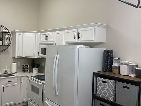 5th image of 1656 Westbury Way APT L